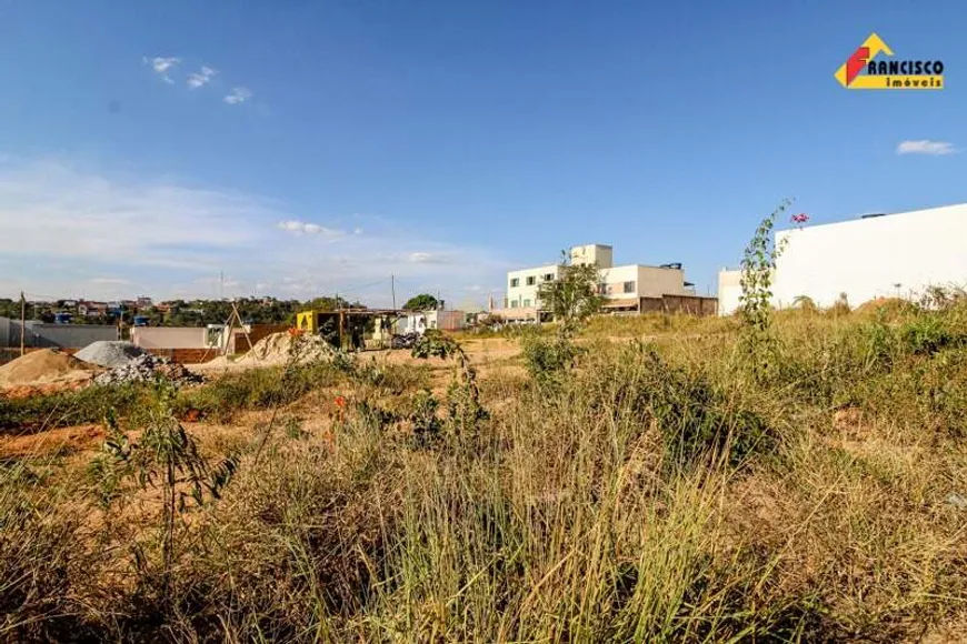 Foto 1 de Lote/Terreno à venda, 300m² em Jardinópolis, Divinópolis