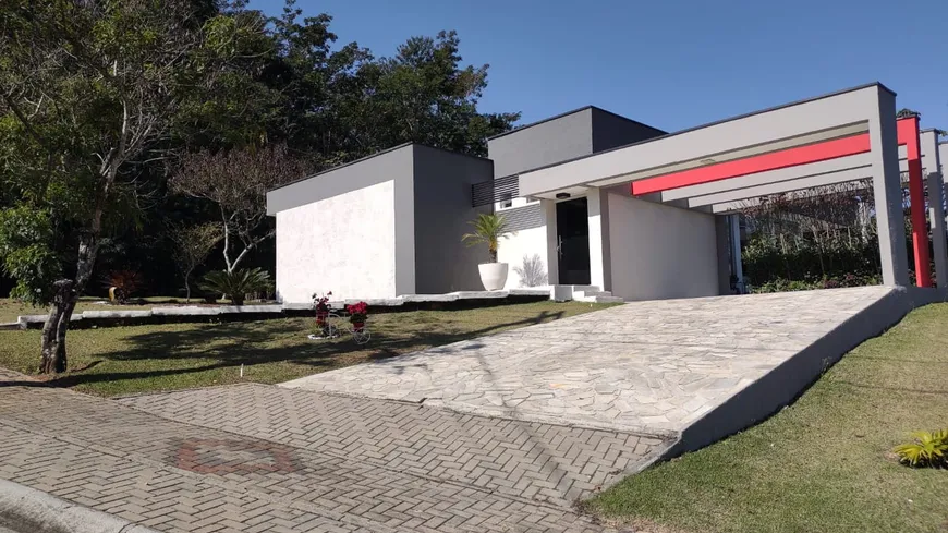 Foto 1 de Casa de Condomínio com 4 Quartos à venda, 320m² em Santa Isabel, Santa Isabel