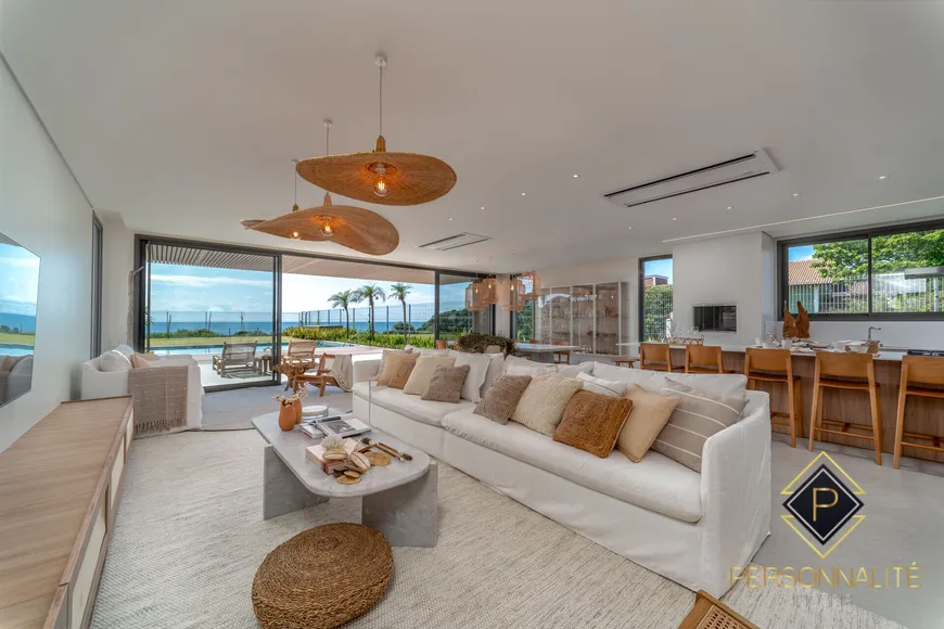 Foto 1 de Casa de Condomínio com 5 Quartos à venda, 458m² em Praia do Estaleiro, Balneário Camboriú