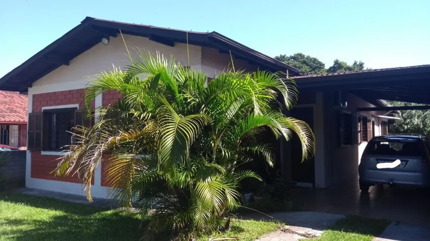 Foto 1 de Casa com 3 Quartos à venda, 200m² em Cachoeira do Bom Jesus, Florianópolis