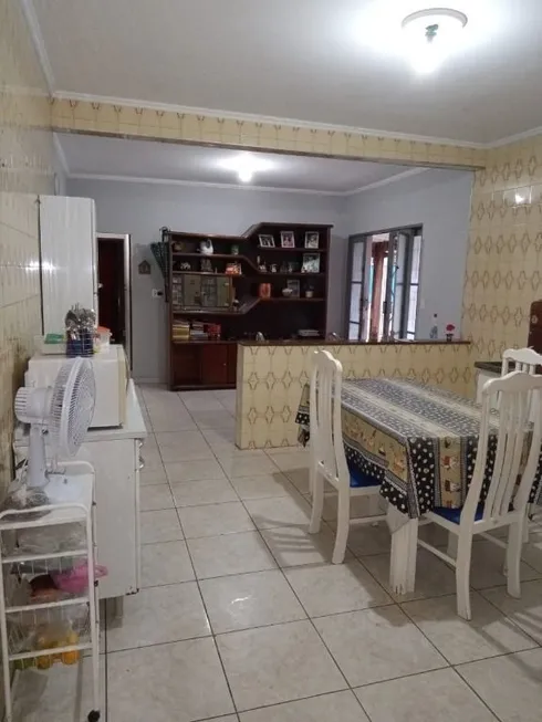 Foto 1 de Casa com 2 Quartos à venda, 180m² em Bom Clima, Guarulhos
