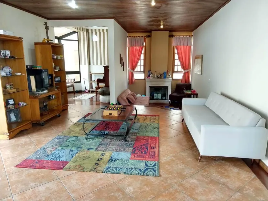 Foto 1 de Casa de Condomínio com 4 Quartos à venda, 430m² em Nova Higienópolis, Jandira