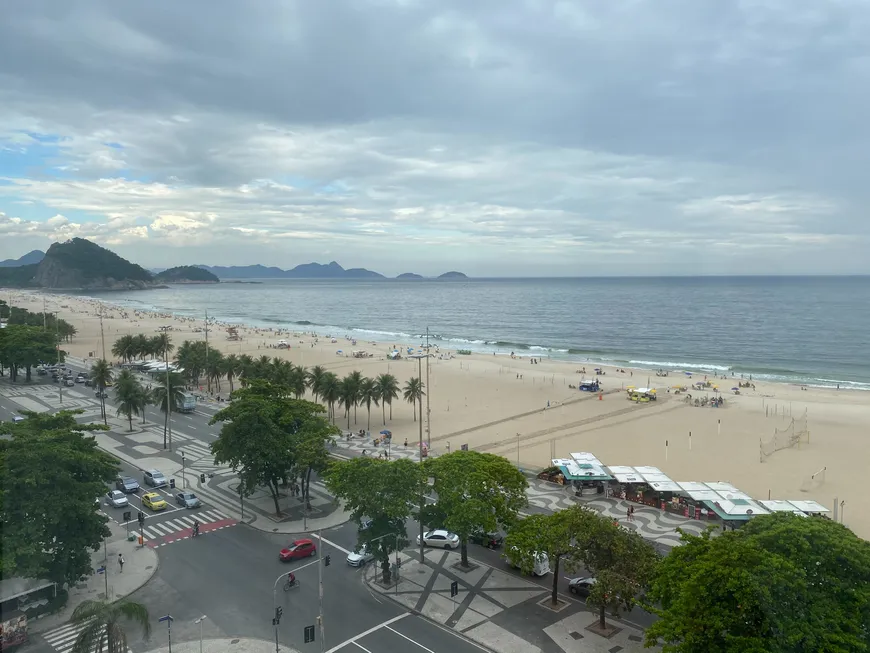 Foto 1 de Cobertura com 5 Quartos para venda ou aluguel, 1300m² em Copacabana, Rio de Janeiro