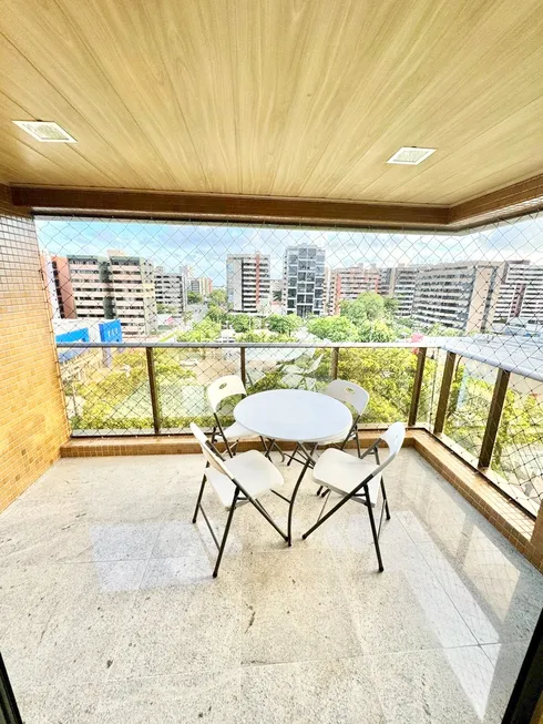 Foto 1 de Apartamento com 3 Quartos à venda, 163m² em Ponta Verde, Maceió