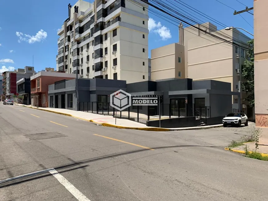 Foto 1 de Ponto Comercial para alugar, 211m² em Nossa Senhora de Fátima, Santa Maria