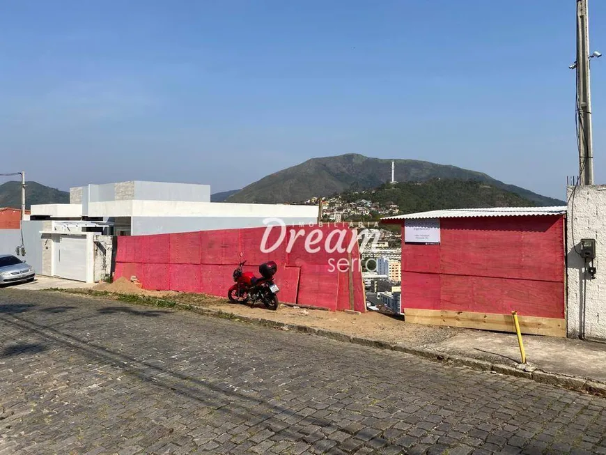 Foto 1 de Lote/Terreno à venda, 685m² em Panorama, Teresópolis