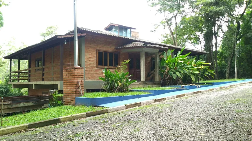 Foto 1 de Casa de Condomínio com 3 Quartos à venda, 400m² em Jardim São João, Jandira