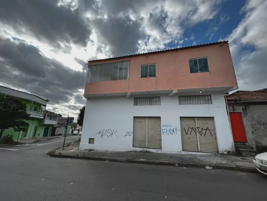 Foto 1 de Casa com 3 Quartos à venda, 180m² em Petrolândia, Contagem