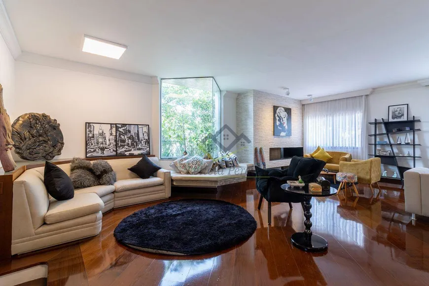 Foto 1 de Casa de Condomínio com 6 Quartos à venda, 600m² em Residencial Dez, Santana de Parnaíba