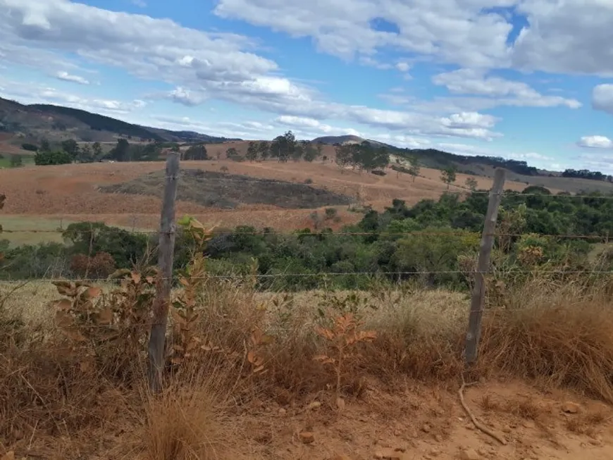 Foto 1 de Fazenda/Sítio à venda, 3150000m² em Zona Rural, Passa Tempo
