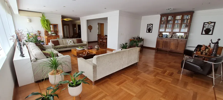 Foto 1 de Apartamento com 4 Quartos à venda, 440m² em Jardim Europa, São Paulo