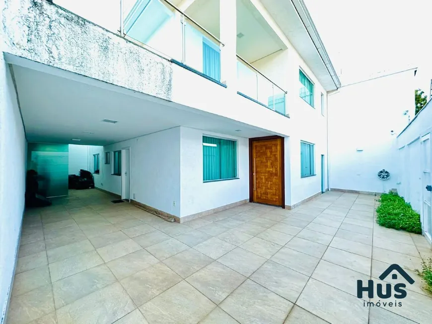 Foto 1 de Casa com 4 Quartos à venda, 180m² em Sinimbu, Belo Horizonte