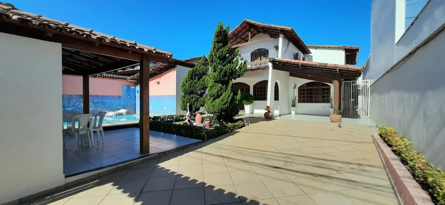 Foto 1 de Casa com 5 Quartos à venda, 258m² em Mata da Praia, Vitória