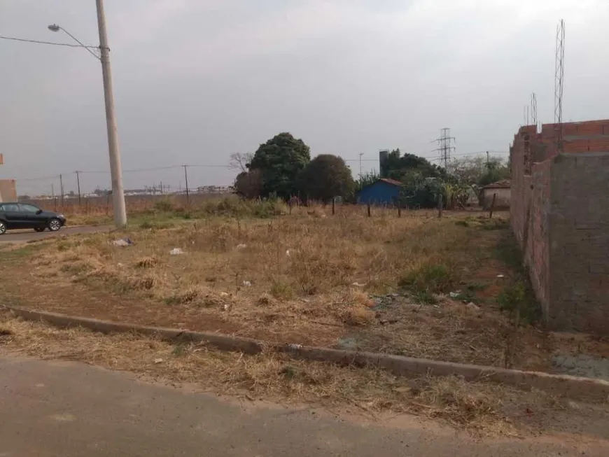 Foto 1 de Lote/Terreno à venda, 263m² em , Ibaté