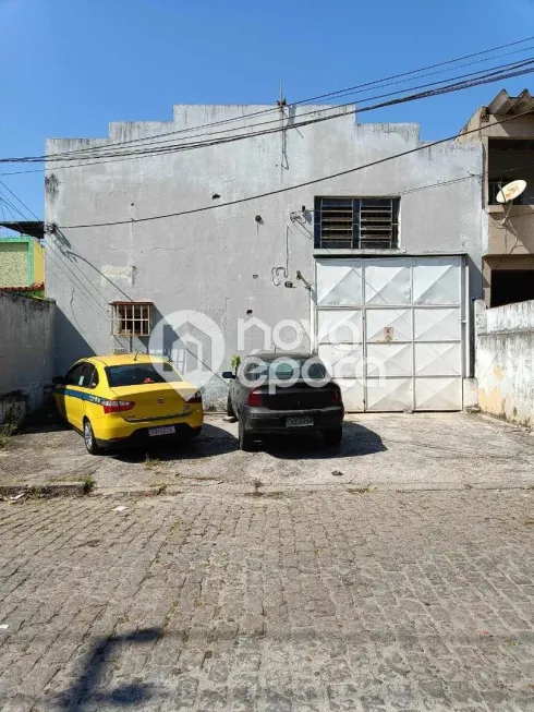 Foto 1 de Galpão/Depósito/Armazém com 4 Quartos à venda, 250m² em Olaria, Rio de Janeiro