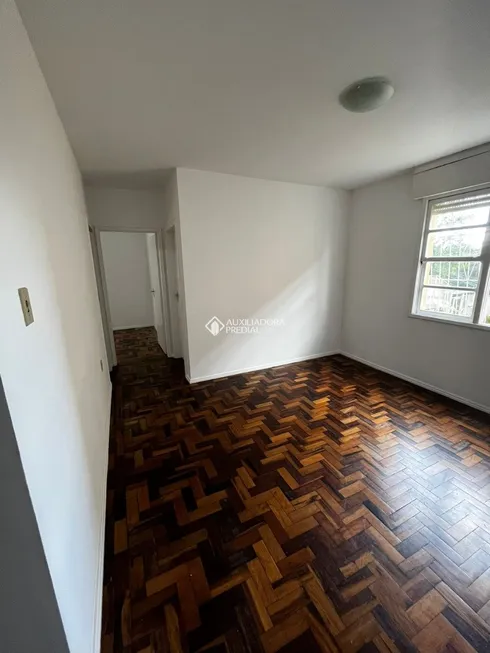 Foto 1 de Apartamento com 2 Quartos à venda, 52m² em Cristal, Porto Alegre