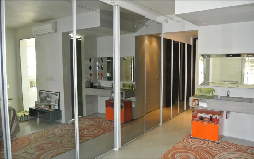 Foto 1 de Apartamento com 3 Quartos à venda, 141m² em Vila Nova Conceição, São Paulo
