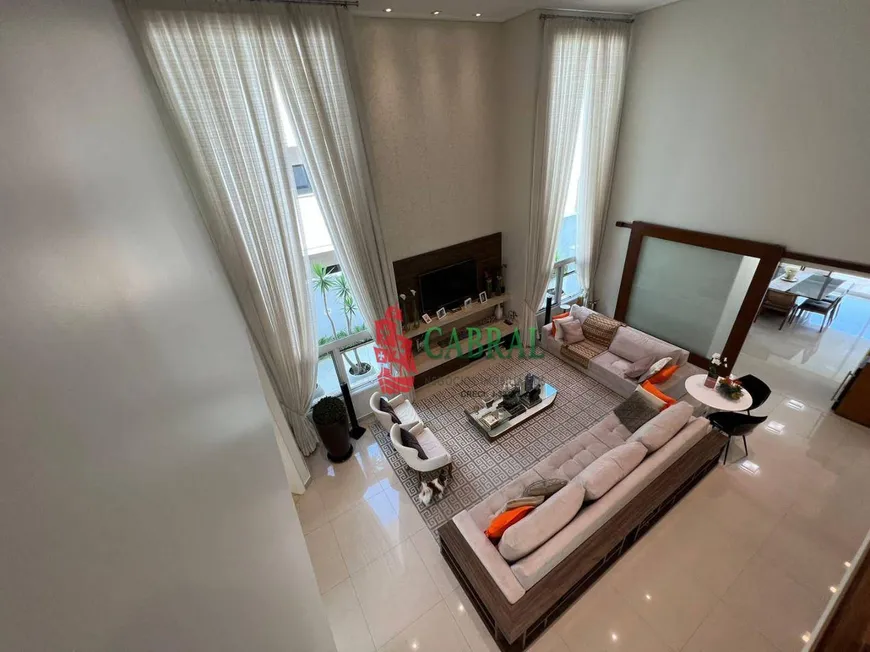 Foto 1 de Casa com 4 Quartos para venda ou aluguel, 365m² em Alphaville, Santana de Parnaíba