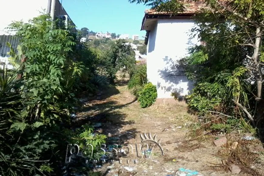 Foto 1 de Lote/Terreno à venda, 2000m² em Hípica, Porto Alegre