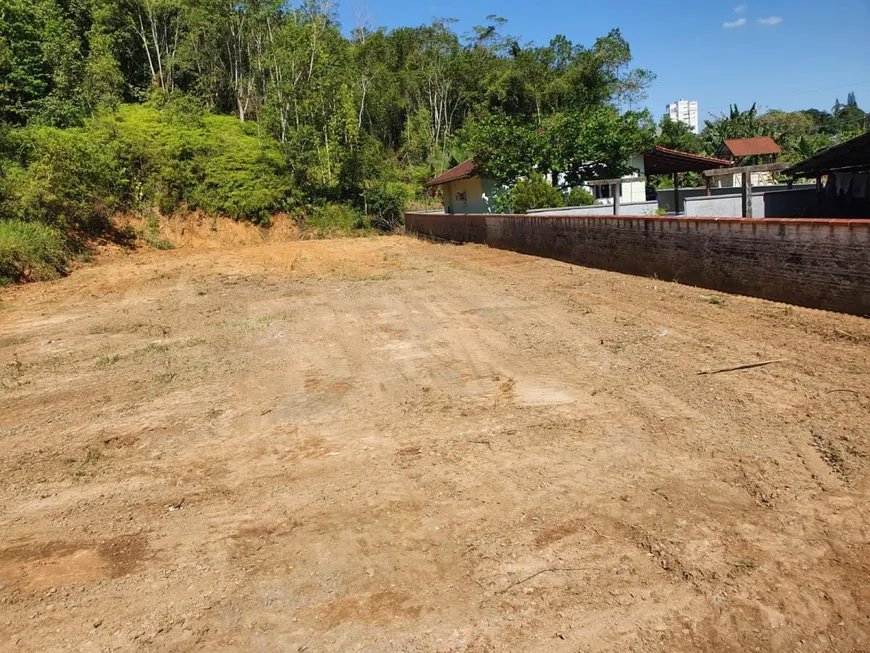 Foto 1 de Lote/Terreno à venda, 813m² em Centro, Guaramirim