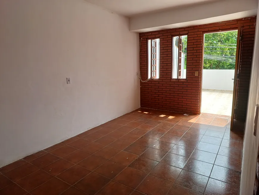 Foto 1 de Casa com 2 Quartos para alugar, 100m² em Cidade Satélite Santa Bárbara, São Paulo