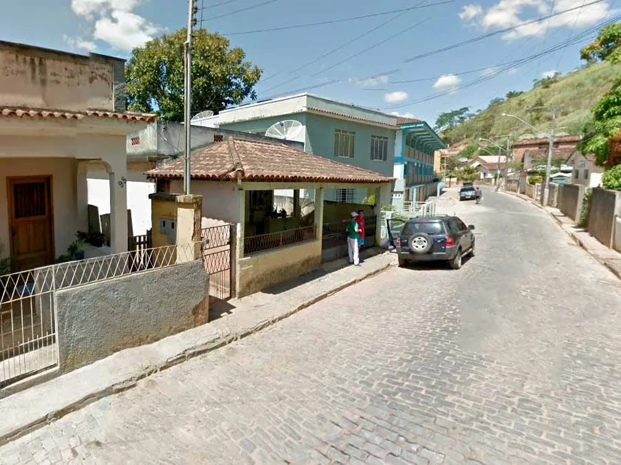 Foto 1 de Casa com 1 Quarto à venda, 864m² em Centro, Além Paraíba