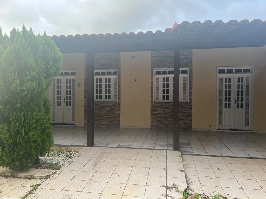 Foto 1 de Casa com 3 Quartos à venda, 180m² em Olho d'Água, São Luís