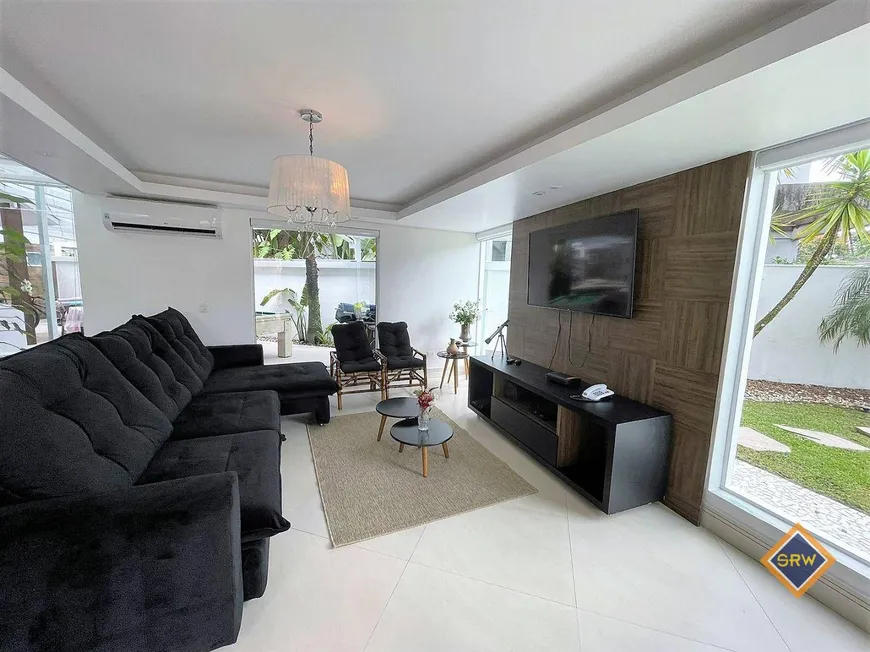 Foto 1 de Casa com 4 Quartos para alugar, 248m² em Riviera de São Lourenço, Bertioga
