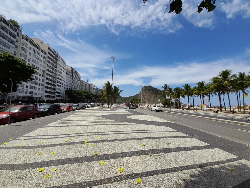 Foto 1 de Apartamento com 1 Quarto à venda, 60m² em Leme, Rio de Janeiro