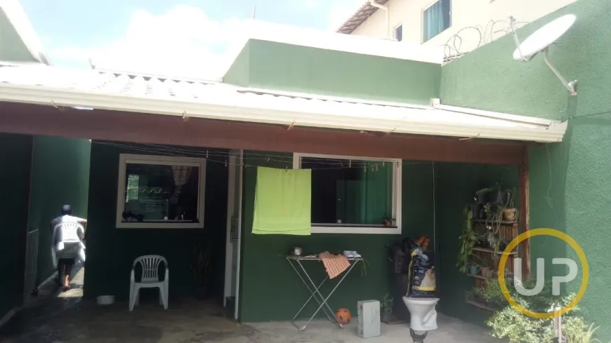 Foto 1 de Casa com 2 Quartos à venda, 121m² em , Esmeraldas