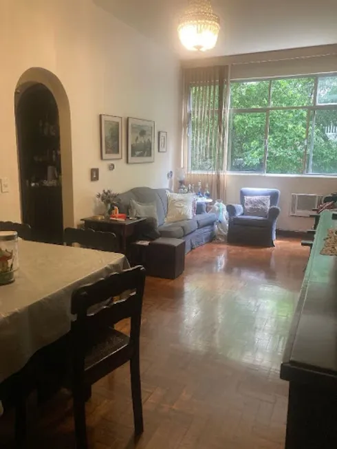 Foto 1 de Apartamento com 2 Quartos à venda, 80m² em Copacabana, Rio de Janeiro