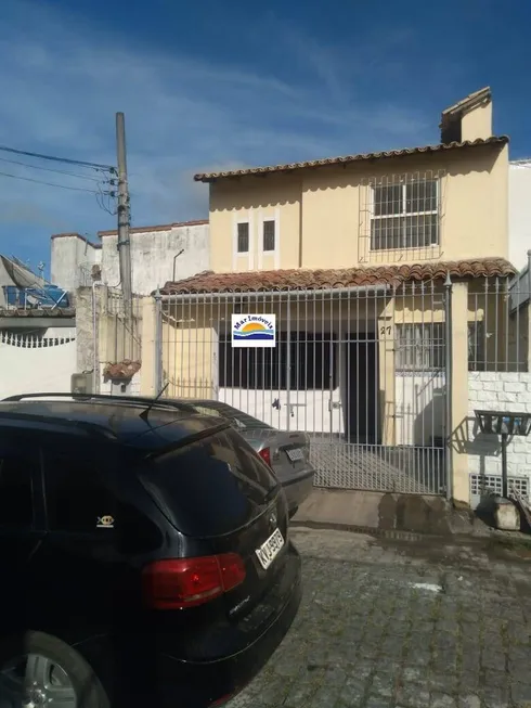 Foto 1 de Casa com 4 Quartos à venda, 80m² em Vila Blanche, Cabo Frio