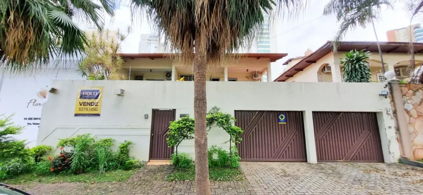 Foto 1 de Sobrado com 5 Quartos à venda, 180m² em Jardim América, Goiânia