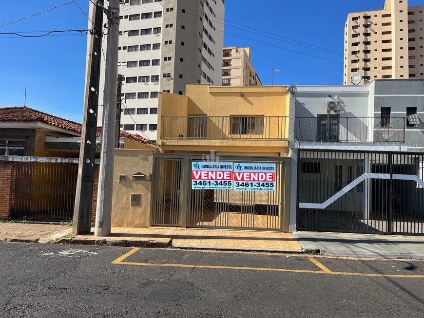 Foto 1 de Sobrado com 3 Quartos à venda, 135m² em Centro, Araraquara