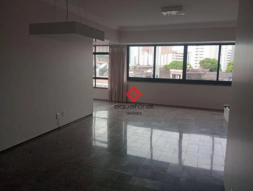 Foto 1 de Apartamento com 4 Quartos à venda, 180m² em Meireles, Fortaleza