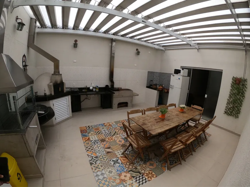 Foto 1 de Casa com 5 Quartos à venda, 230m² em Vila Zelina, São Paulo