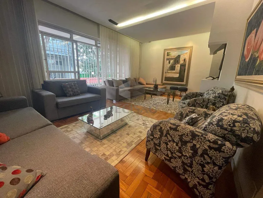 Foto 1 de Casa com 3 Quartos à venda, 180m² em São Lucas, Belo Horizonte