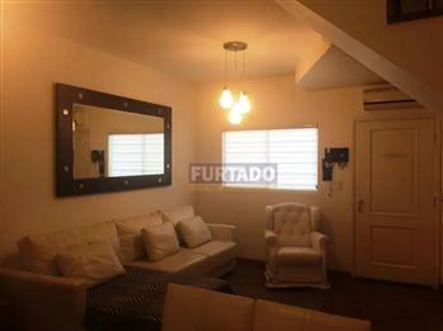 Foto 1 de Sobrado com 3 Quartos à venda, 122m² em Vila Scarpelli, Santo André
