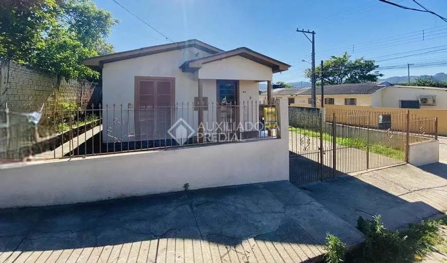 Foto 1 de Casa com 3 Quartos à venda, 104m² em Camobi, Santa Maria