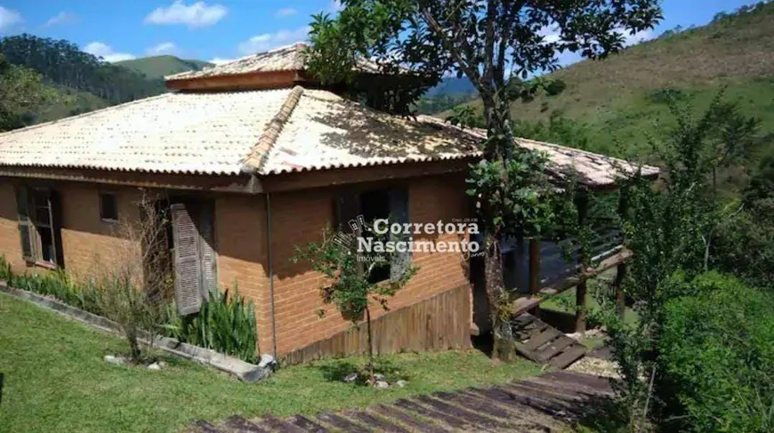 Foto 1 de Casa com 3 Quartos à venda, 300m² em Zona Rural, Monteiro Lobato