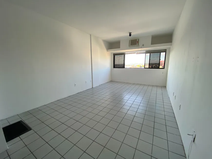 Foto 1 de Sala Comercial para alugar, 30m² em Centro, Maceió