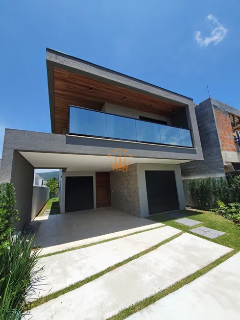 Foto 1 de Casa com 3 Quartos à venda, 224m² em Lagoa da Conceição, Florianópolis