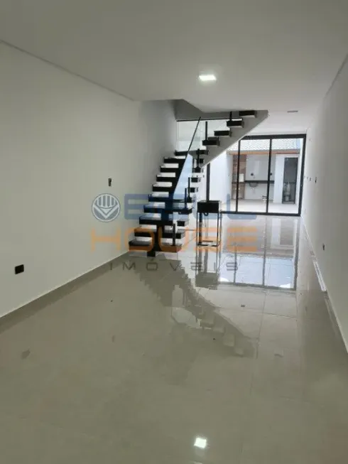 Foto 1 de Sobrado com 3 Quartos à venda, 126m² em Vila Metalurgica, Santo André