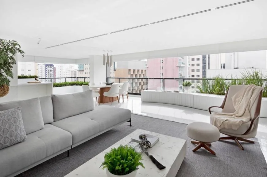 Foto 1 de Apartamento com 1 Quarto à venda, 188m² em Vila Uberabinha, São Paulo
