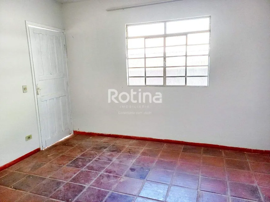 Foto 1 de Casa de Condomínio com 8 Quartos à venda, 200m² em Osvaldo Rezende, Uberlândia