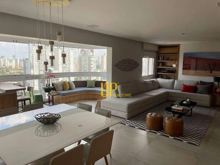 Foto 1 de Apartamento com 2 Quartos à venda, 120m² em Vila Olímpia, São Paulo