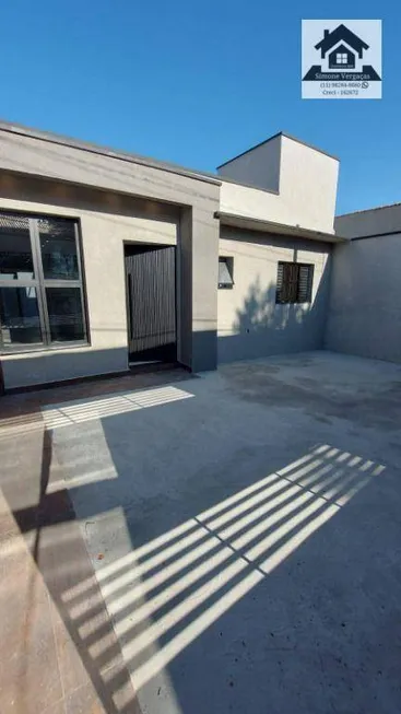 Foto 1 de Casa com 3 Quartos à venda, 100m² em Cezar de Souza, Mogi das Cruzes