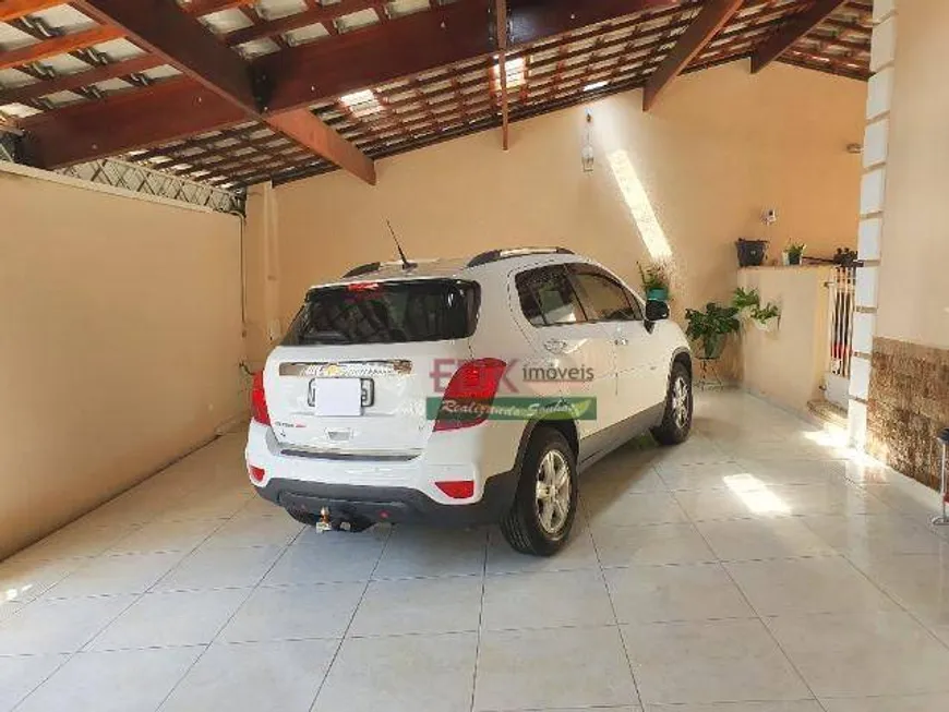 Foto 1 de Sobrado com 3 Quartos à venda, 230m² em Villa Branca, Jacareí