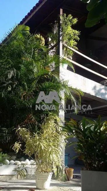 Foto 1 de Casa com 3 Quartos à venda, 840m² em Freguesia- Jacarepaguá, Rio de Janeiro