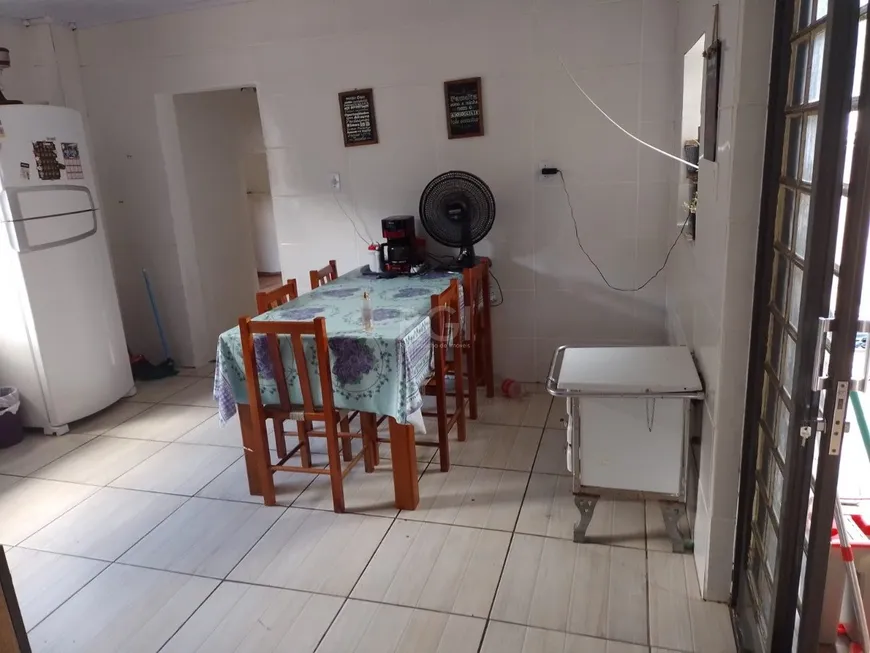 Foto 1 de Casa com 4 Quartos à venda, 98m² em Jardim Floresta, Porto Alegre